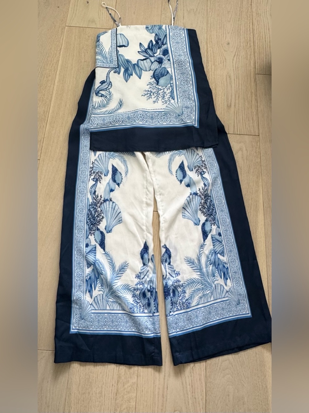 NWT 🔖🤍💙H&M Coastal 🌴Seashell🐚 TENCEL Top & Wide Leg Pants Set XS - Picture 2 of 11